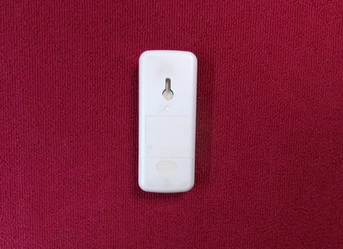 中古　エアコンのリモコン　東芝WH-D1P