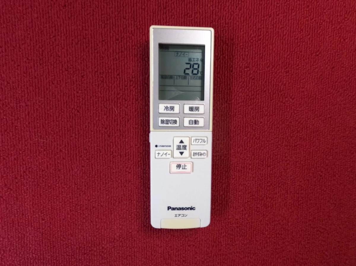 中古　エアコンのリモコン　パナソニック